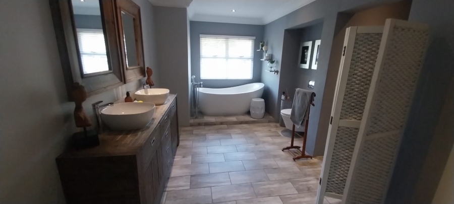 4 Bedroom Property for Sale in Bonnie Doone Eastern Cape